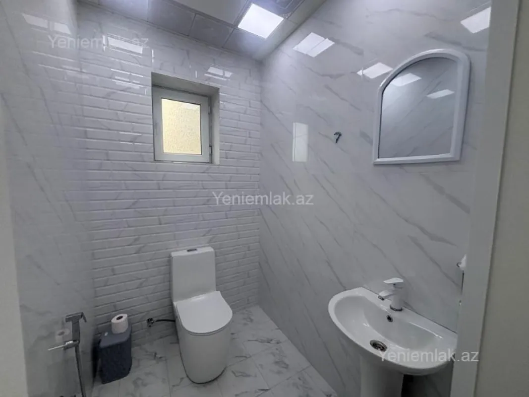 Satılır 4 otaqlı həyət evi 330 m²