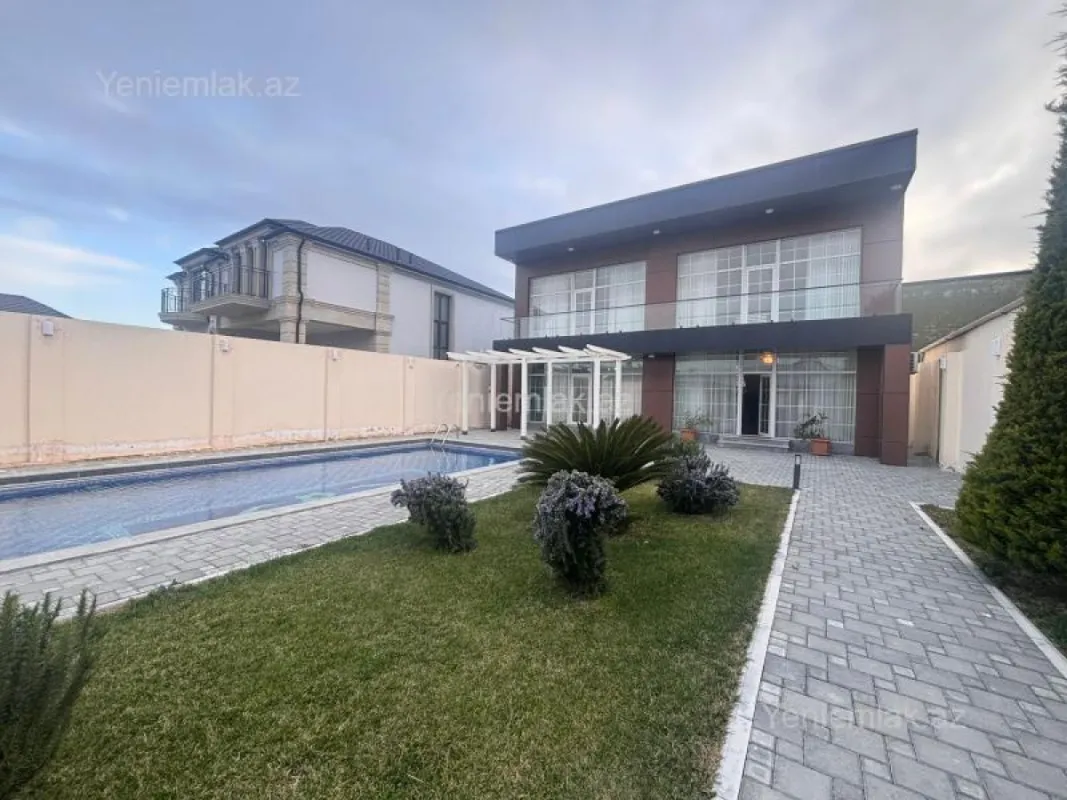 Satılır 4 otaqlı həyət evi 330 m²