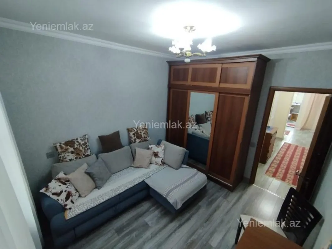 Satılır 3 otaqlı köhnə tikili 55 m²