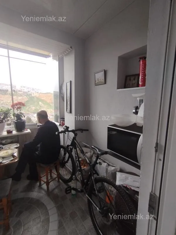 Satılır 3 otaqlı köhnə tikili 55 m²