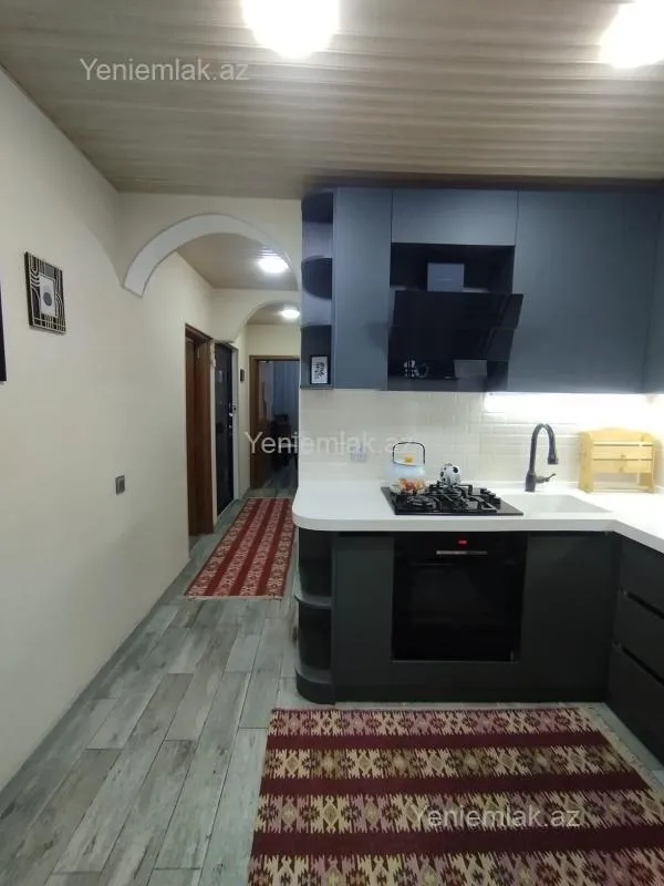 Satılır 3 otaqlı köhnə tikili 55 m²