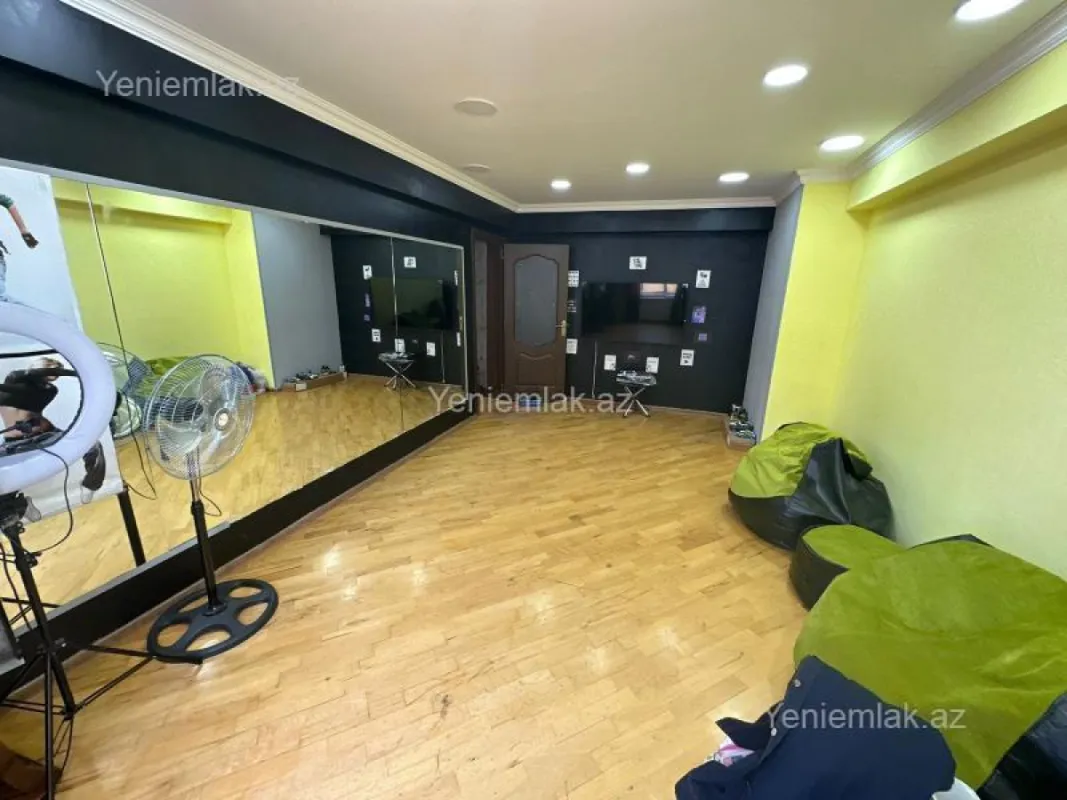 Satılır 2 otaqlı yeni tikili 77.7 m²