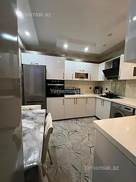 Satılır 3 otaqlı yeni tikili 100 m²