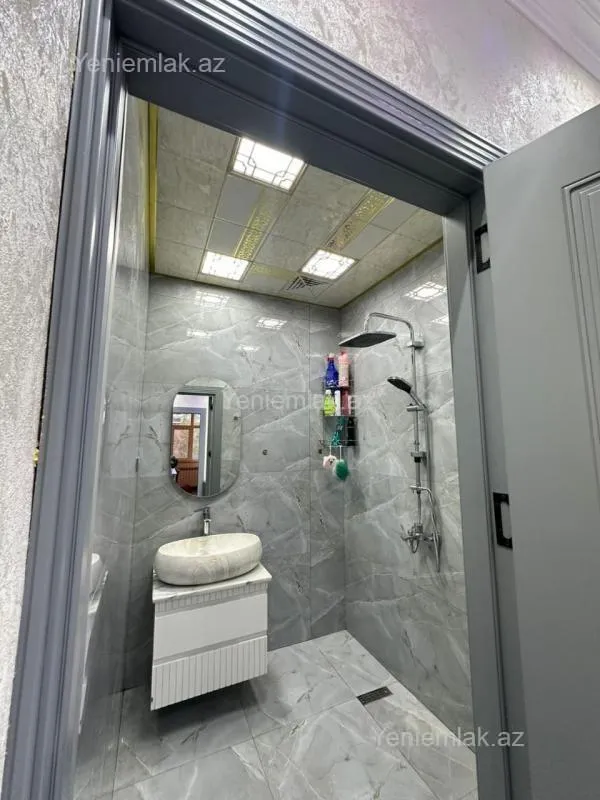 Satılır 4 otaqlı yeni tikili 110 m²