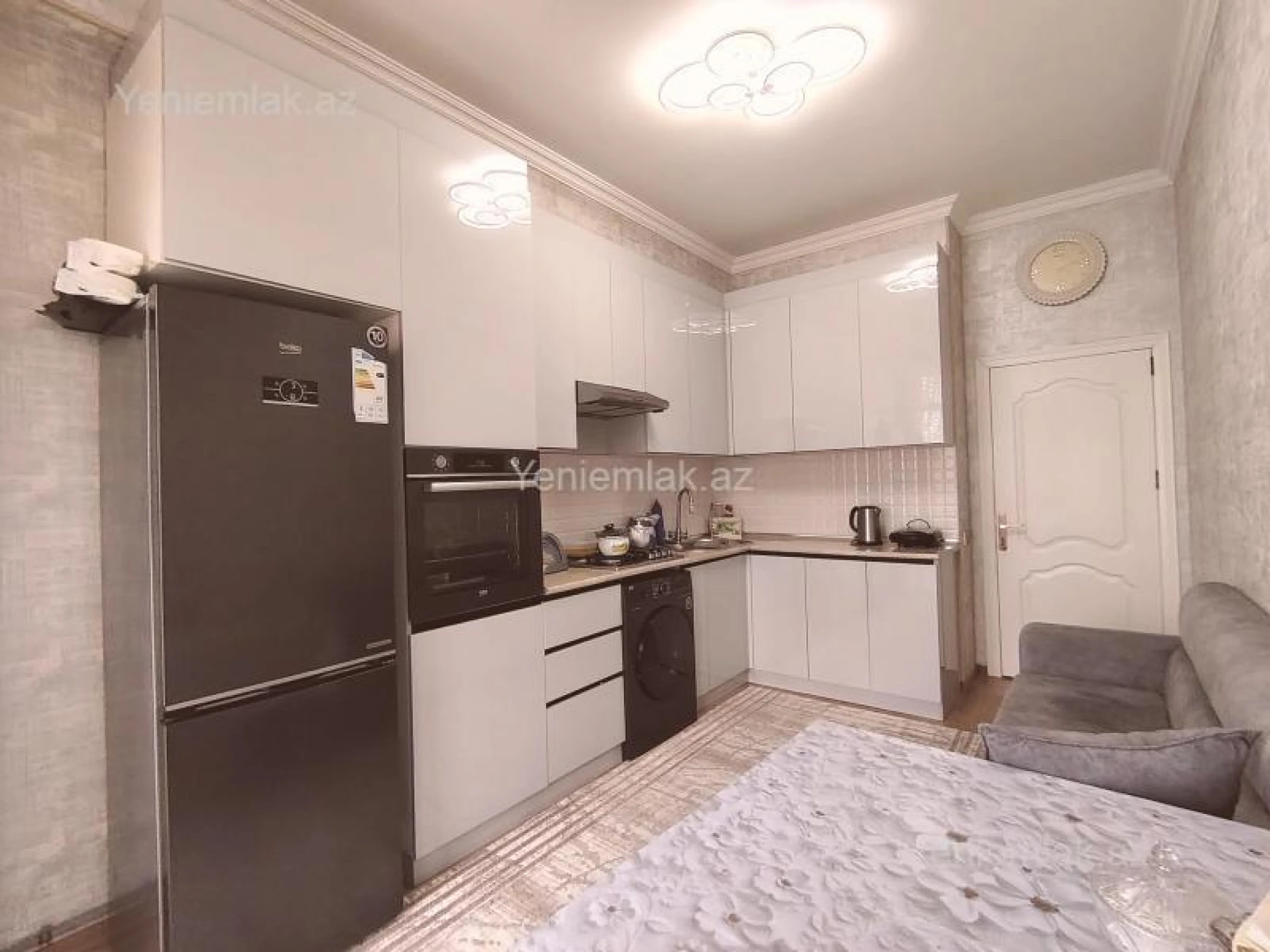 Satılır 3 otaqlı yeni tikili 110 m²