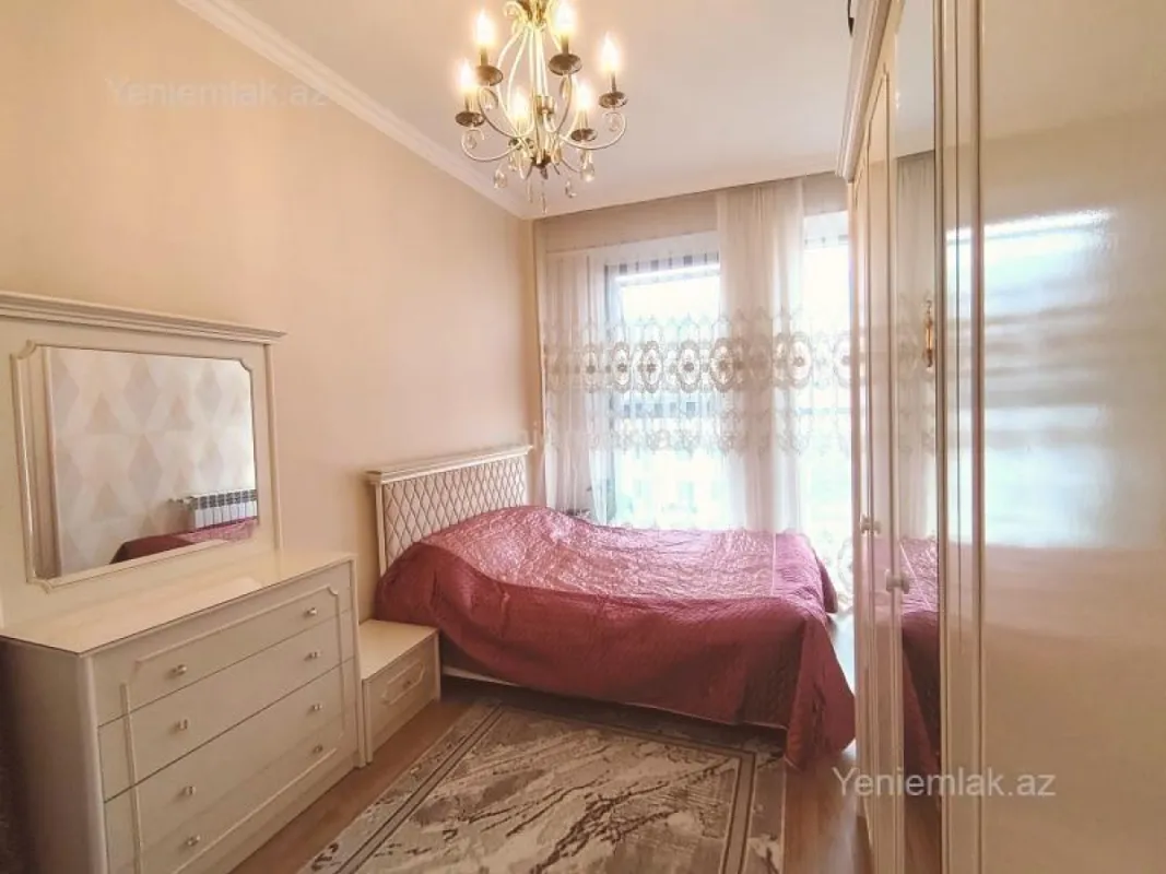 Satılır 3 otaqlı yeni tikili 110 m²