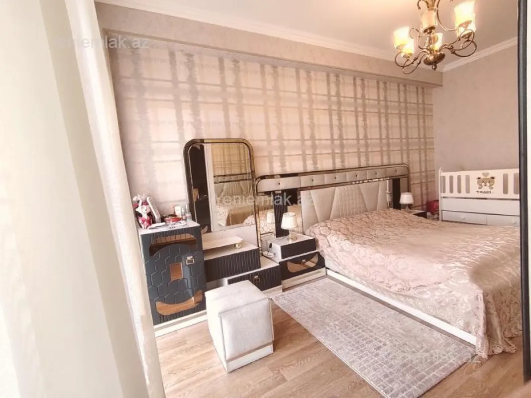 Satılır 3 otaqlı yeni tikili 110 m²