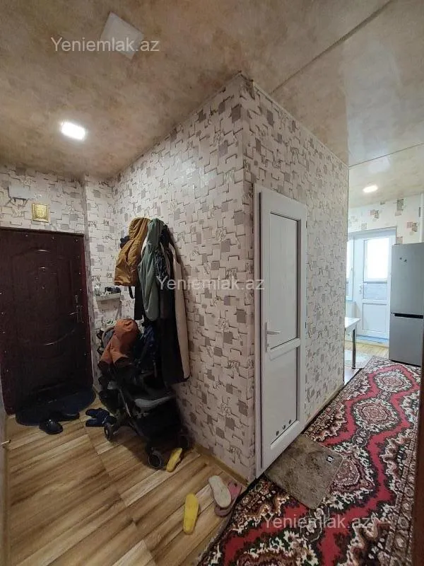 Satılır 1 otaqlı köhnə tikili 37 m²