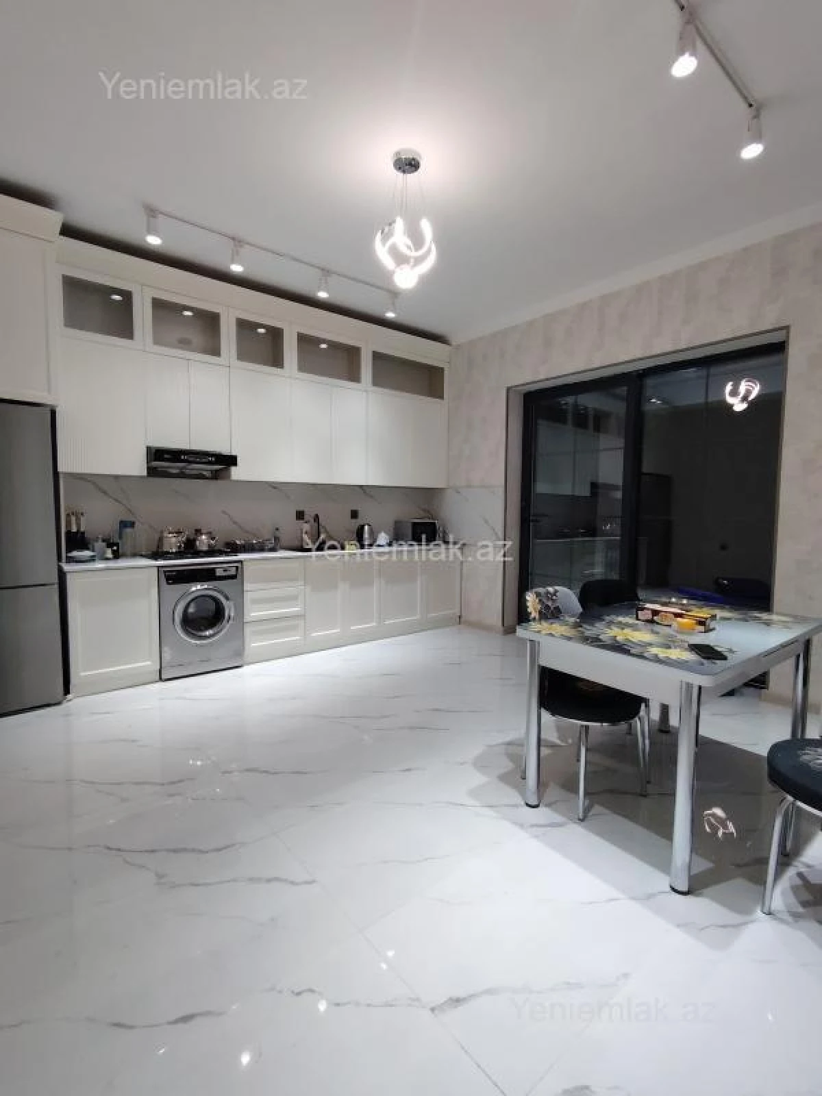 Satılır 4 otaqlı həyət evi 150 m²