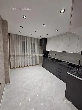 Satılır 2 otaqlı köhnə tikili 65 m²