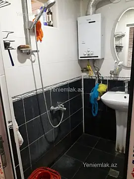 Satılır 1 otaqlı köhnə tikili 36 m²
