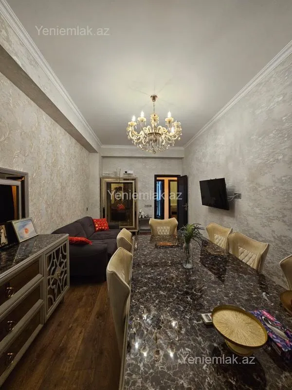 Satılır 3 otaqlı yeni tikili 87 m²