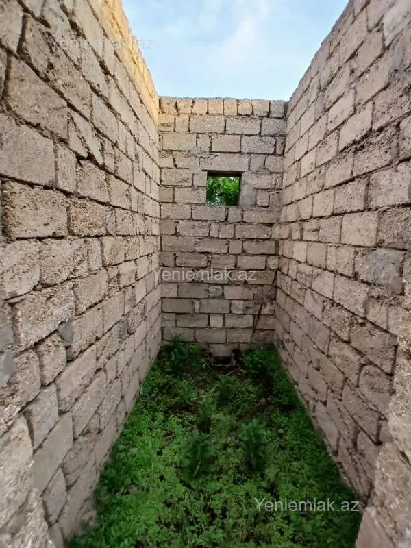 Satılır 4 otaqlı həyət evi 140 m²