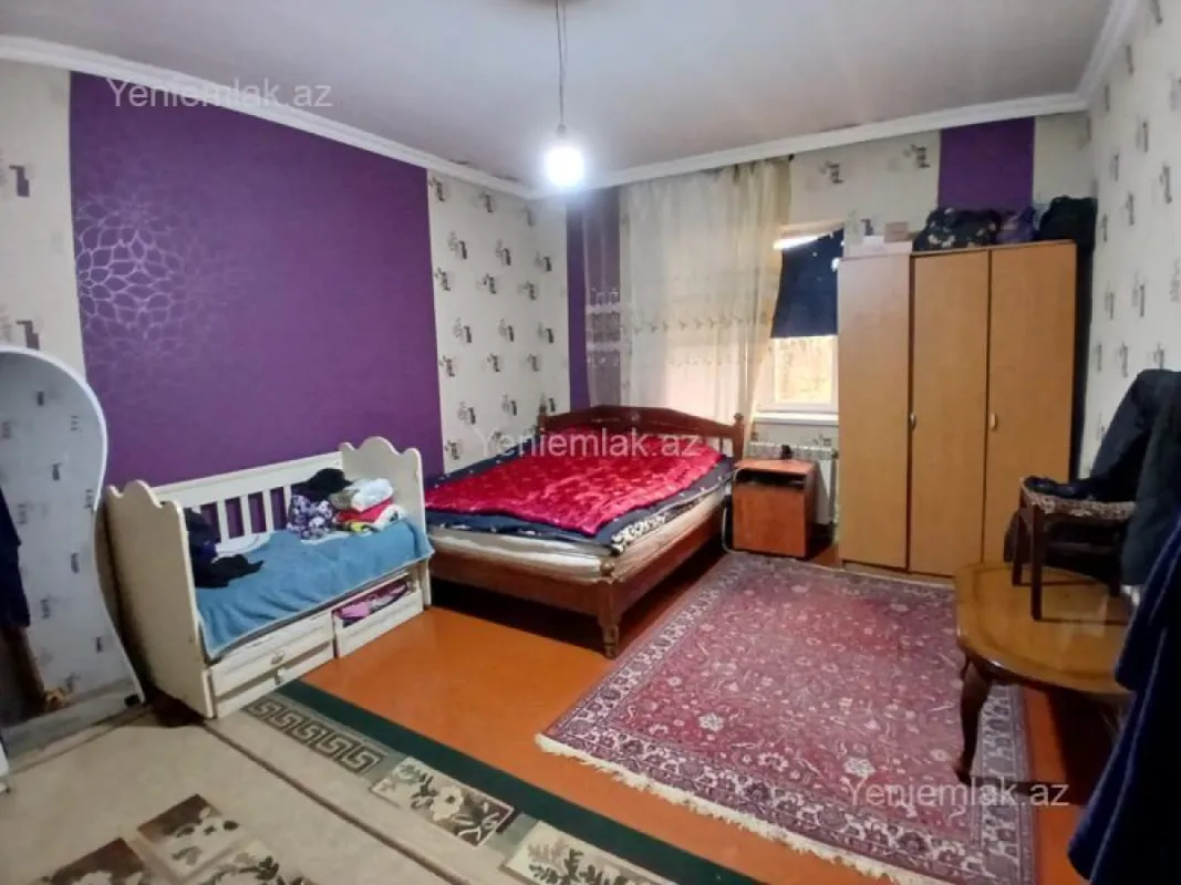Satılır 5 otaqlı həyət evi 150 m²