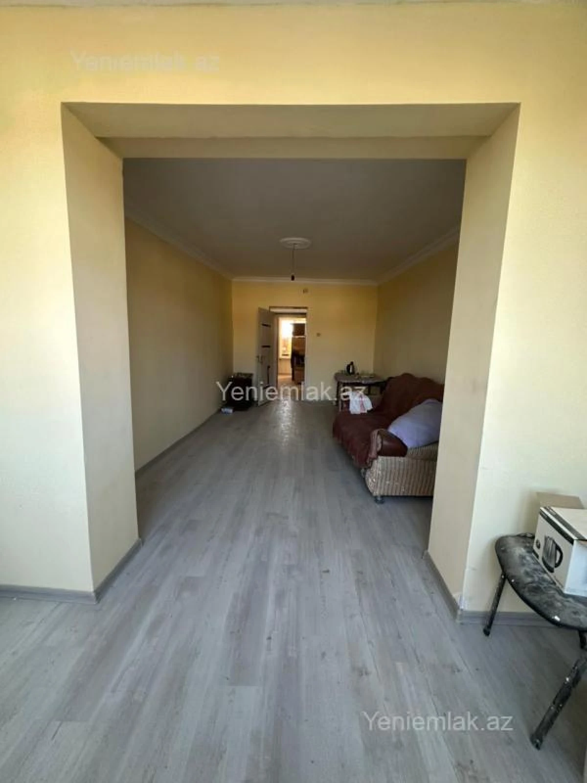 Satılır 2 otaqlı köhnə tikili 55 m²