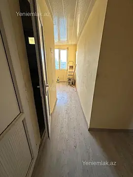 Satılır 2 otaqlı köhnə tikili 55 m²