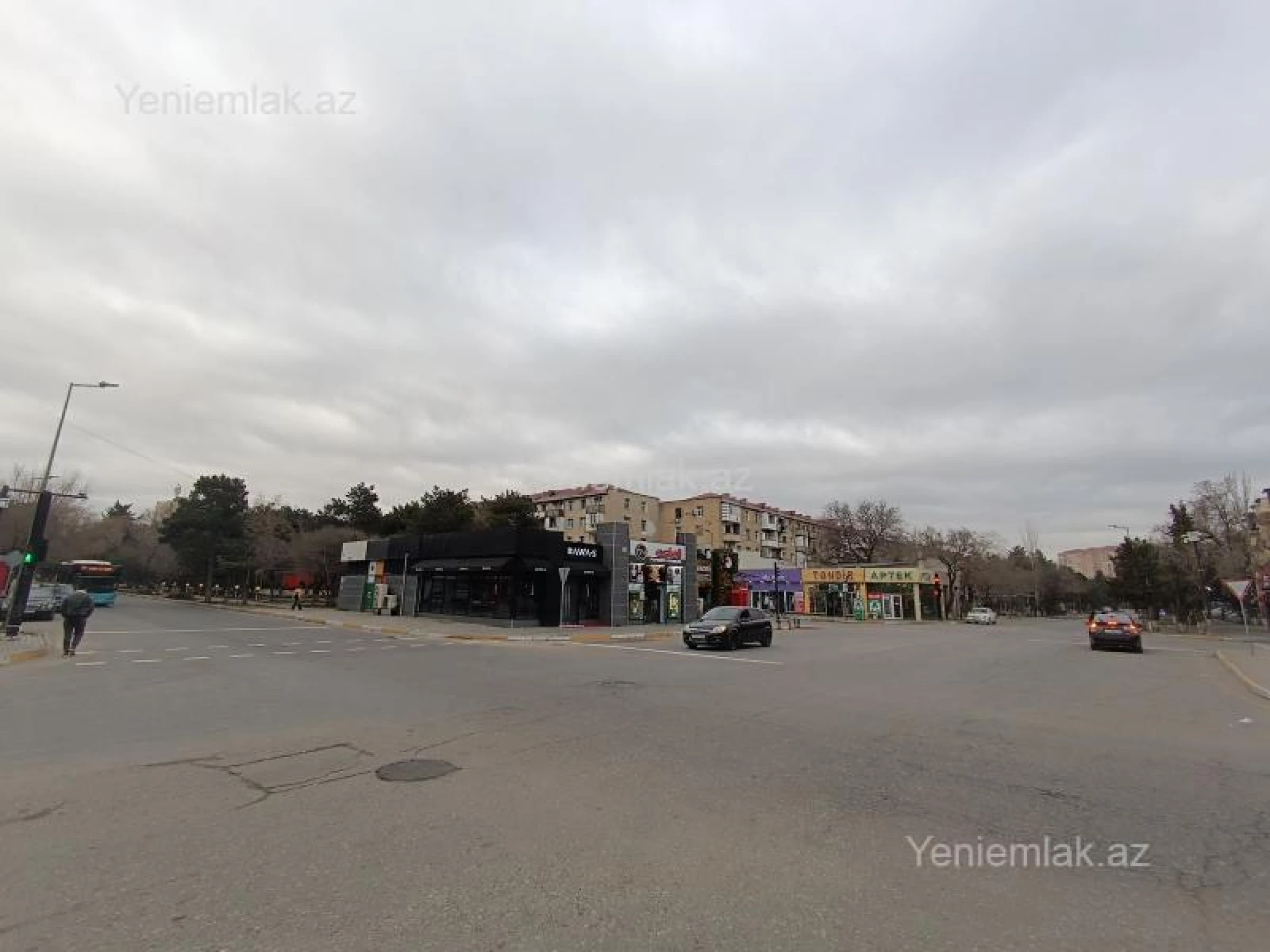 Satılır 2 otaqlı köhnə tikili 55 m²