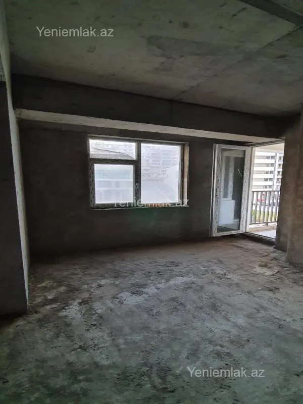 Satılır 4 otaqlı yeni tikili 155 m²