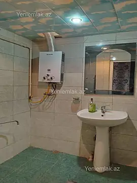 Satılır 3 otaqlı köhnə tikili 80 m²