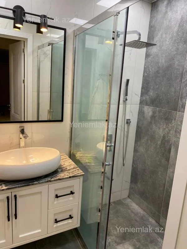 Satılır 3 otaqlı yeni tikili 113 m²