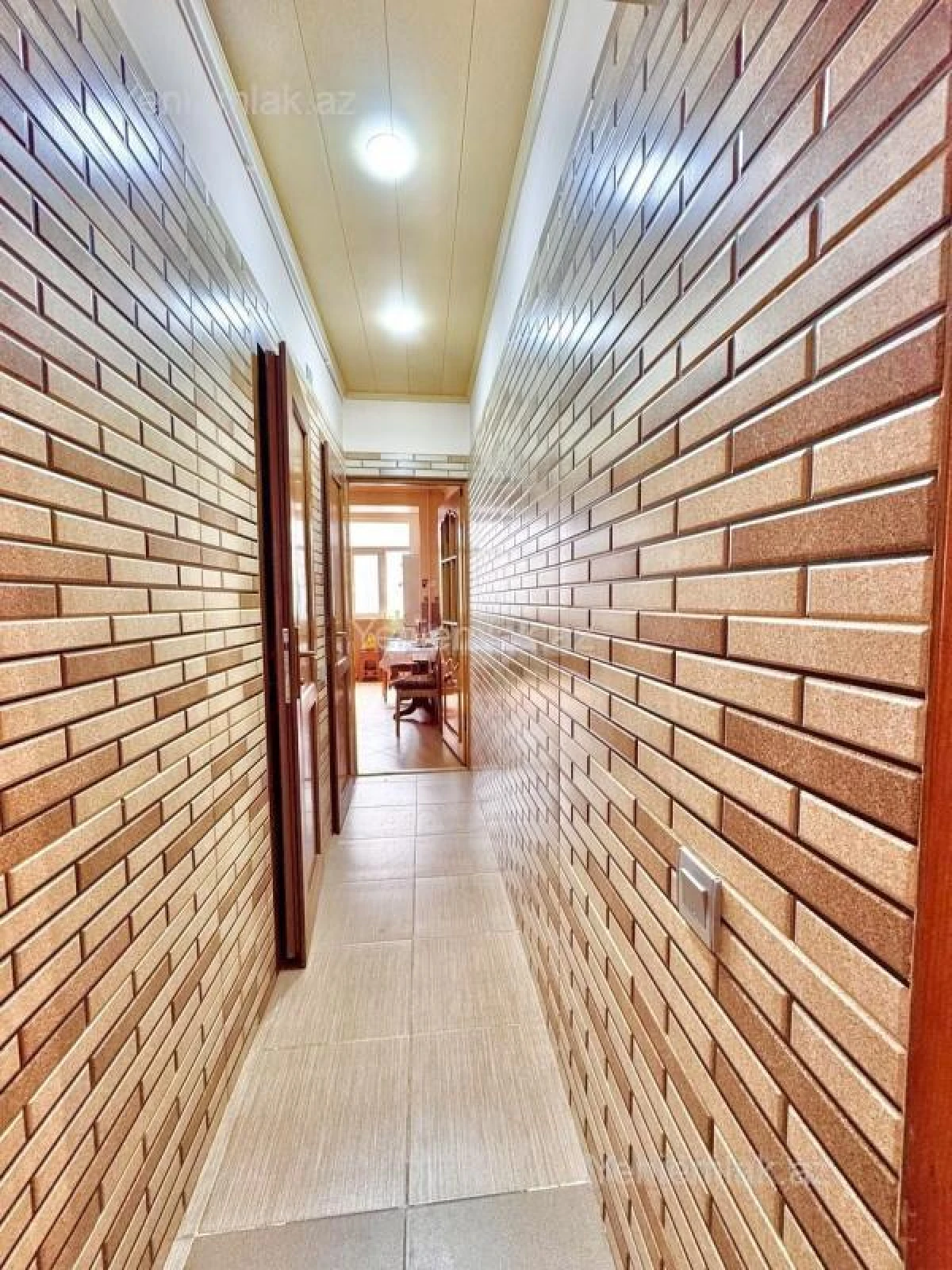 Satılır 3 otaqlı köhnə tikili 90 m²