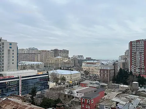 Satılır 2 otaqlı yeni tikili 85 m²