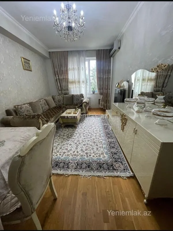 Satılır 3 otaqlı yeni tikili 90 m²