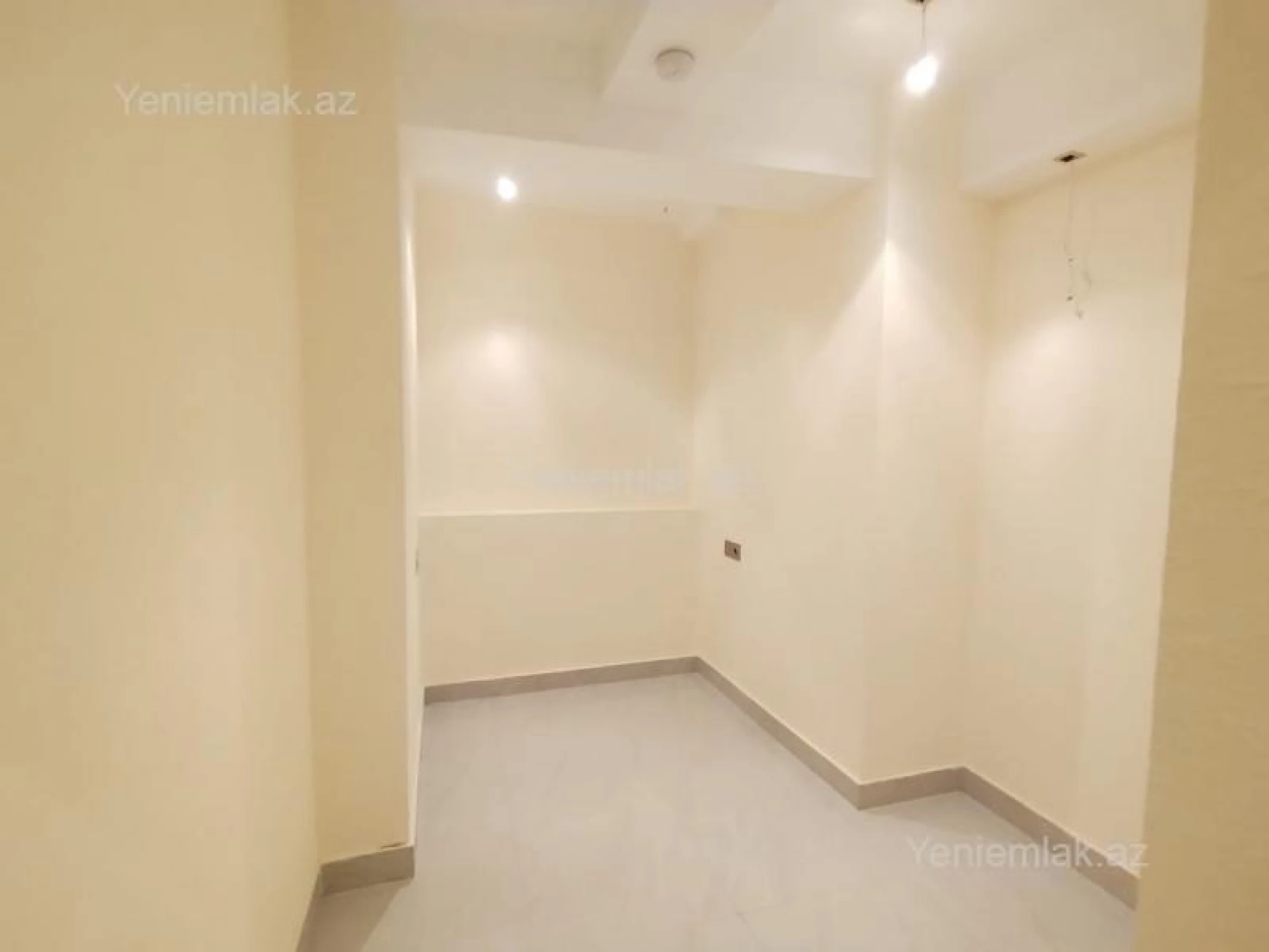 Satılır 6 otaqlı obyekt 135 m²