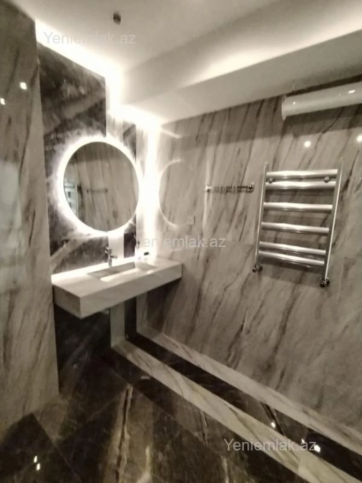 Satılır 6 otaqlı obyekt 135 m²