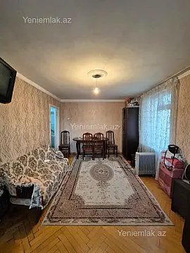 Satılır 1 otaqlı köhnə tikili 33 m²