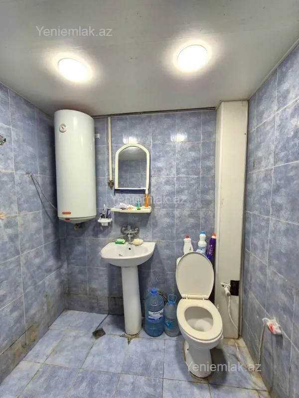 Satılır 1 otaqlı köhnə tikili 33 m²