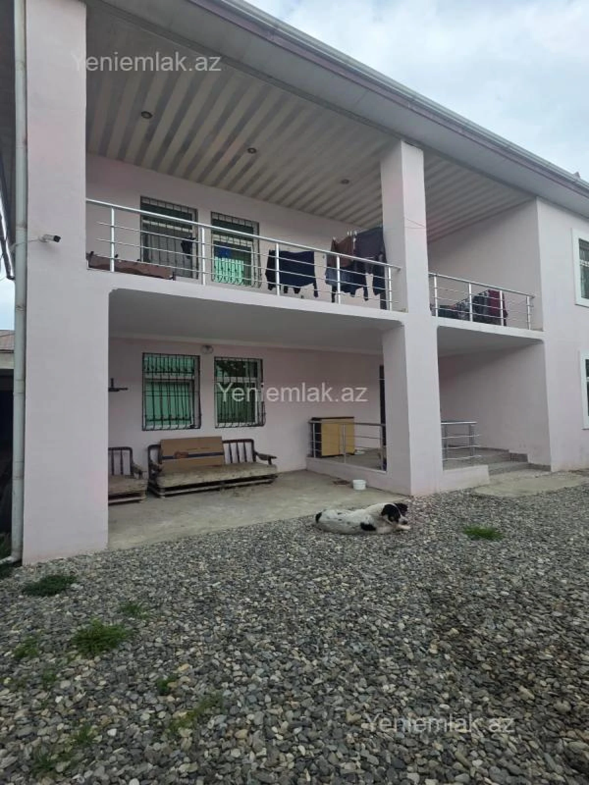 Satılır 6 otaqlı həyət evi 240 m²