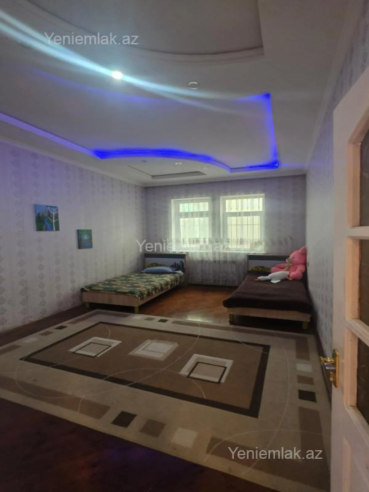 Satılır 6 otaqlı həyət evi 240 m²