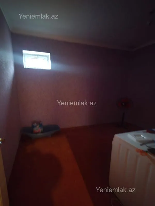 Satılır 6 otaqlı həyət evi 240 m²