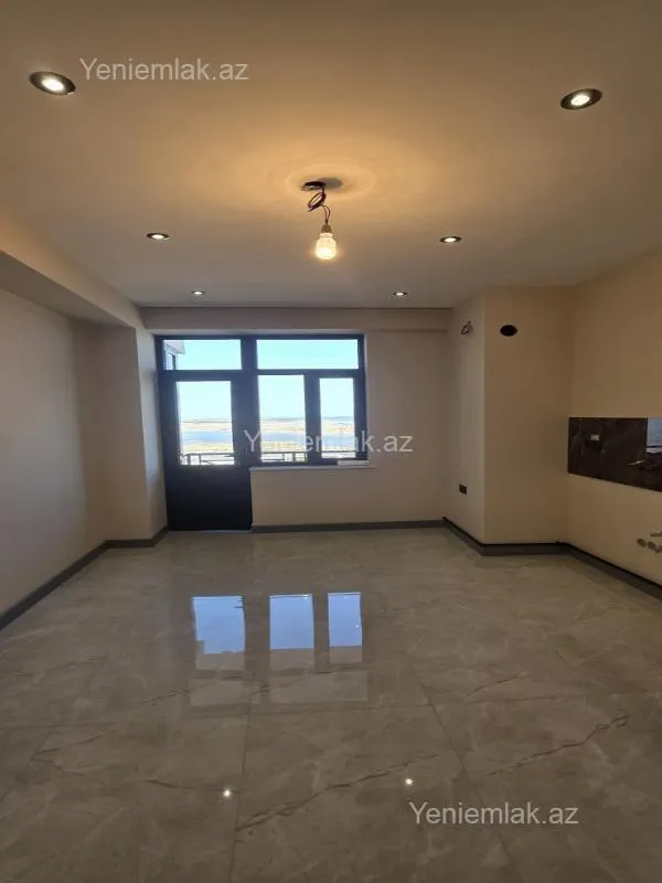 Satılır 3 otaqlı yeni tikili 136 m²