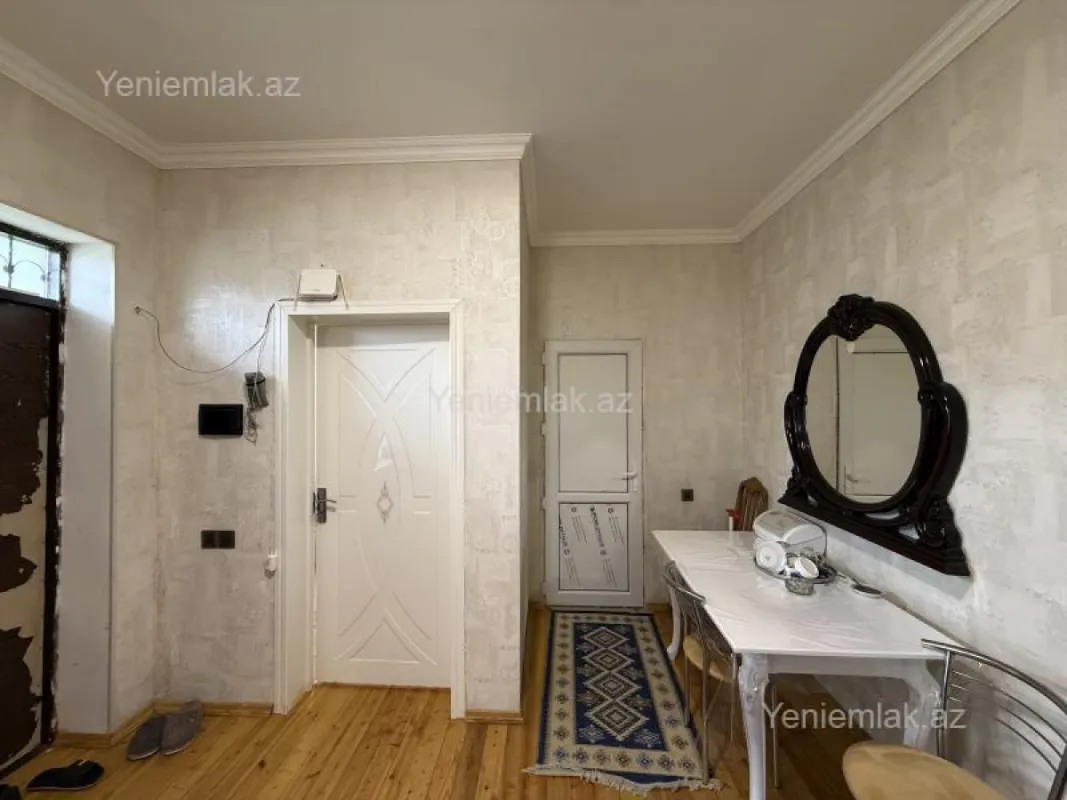 Satılır 2 otaqlı həyət evi 60 m²