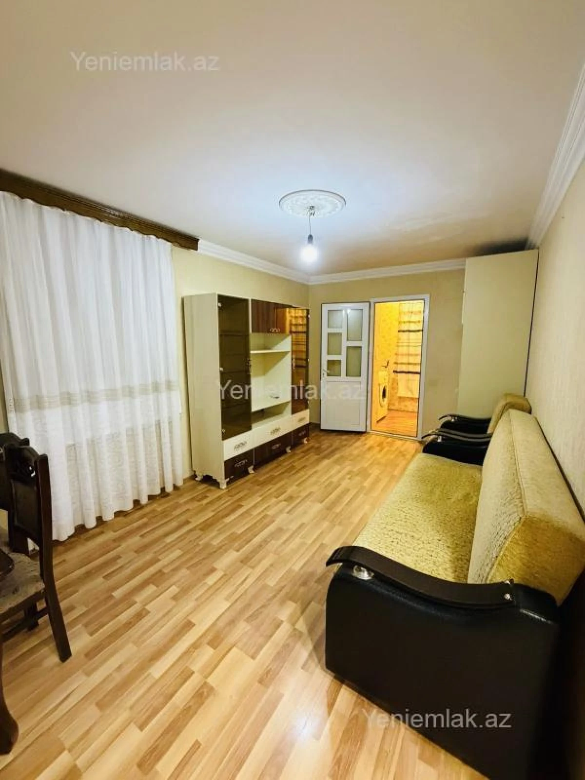 Satılır 2 otaqlı köhnə tikili 35 m²
