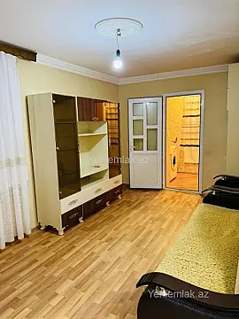 Satılır 2 otaqlı köhnə tikili 35 m²