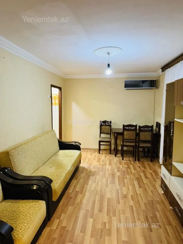Satılır 2 otaqlı köhnə tikili 35 m²