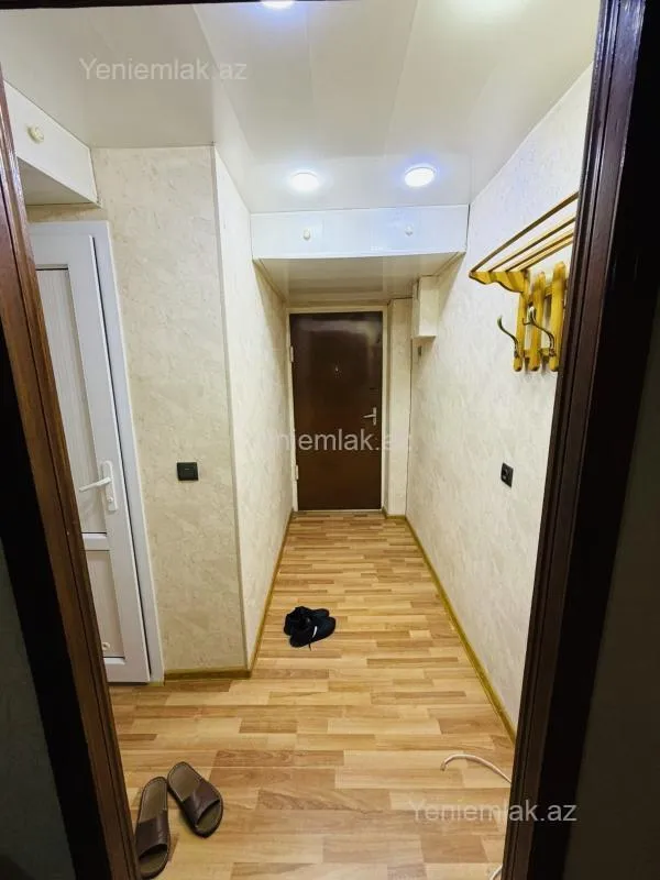 Satılır 2 otaqlı köhnə tikili 35 m²