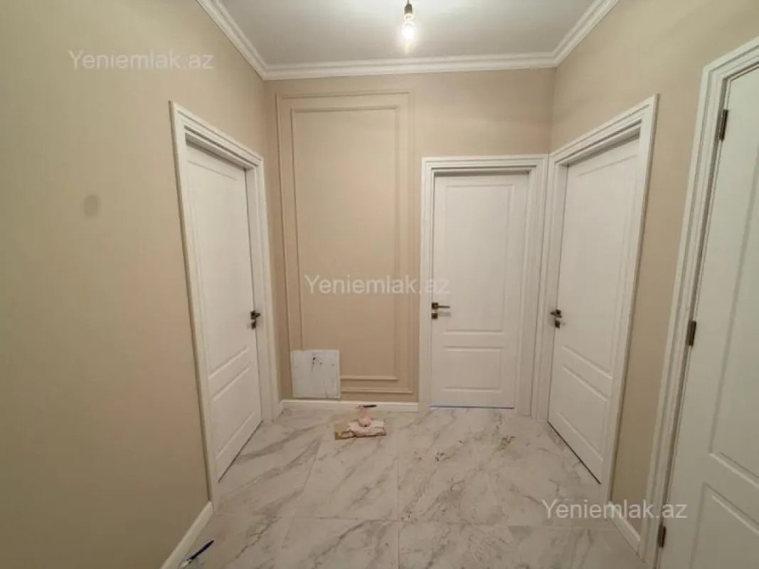Satılır 3 otaqlı yeni tikili 73 m²