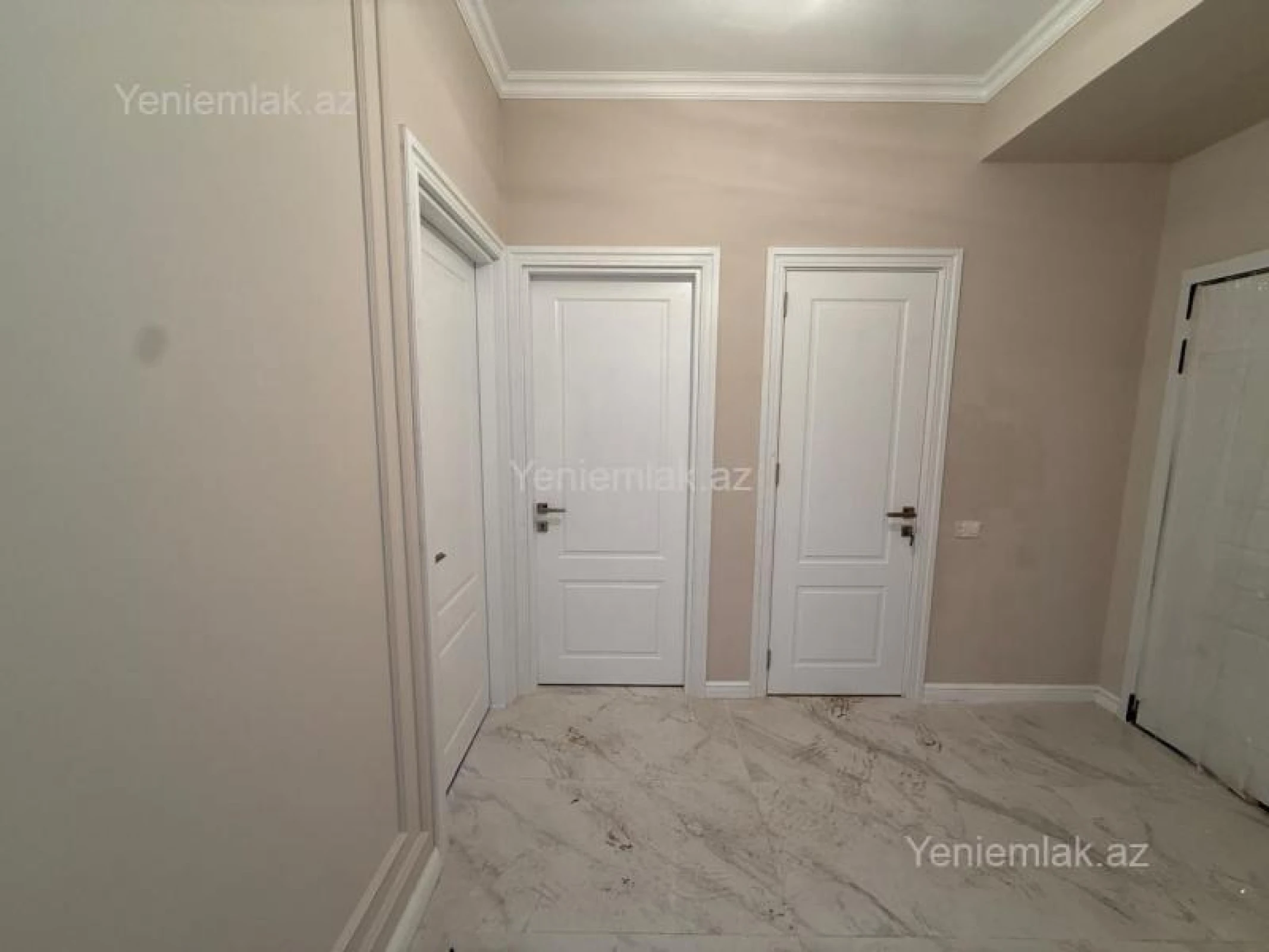Satılır 3 otaqlı yeni tikili 73 m²
