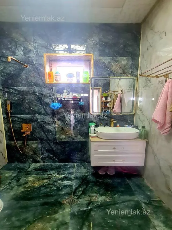 Satılır 4 otaqlı həyət evi 120 m²