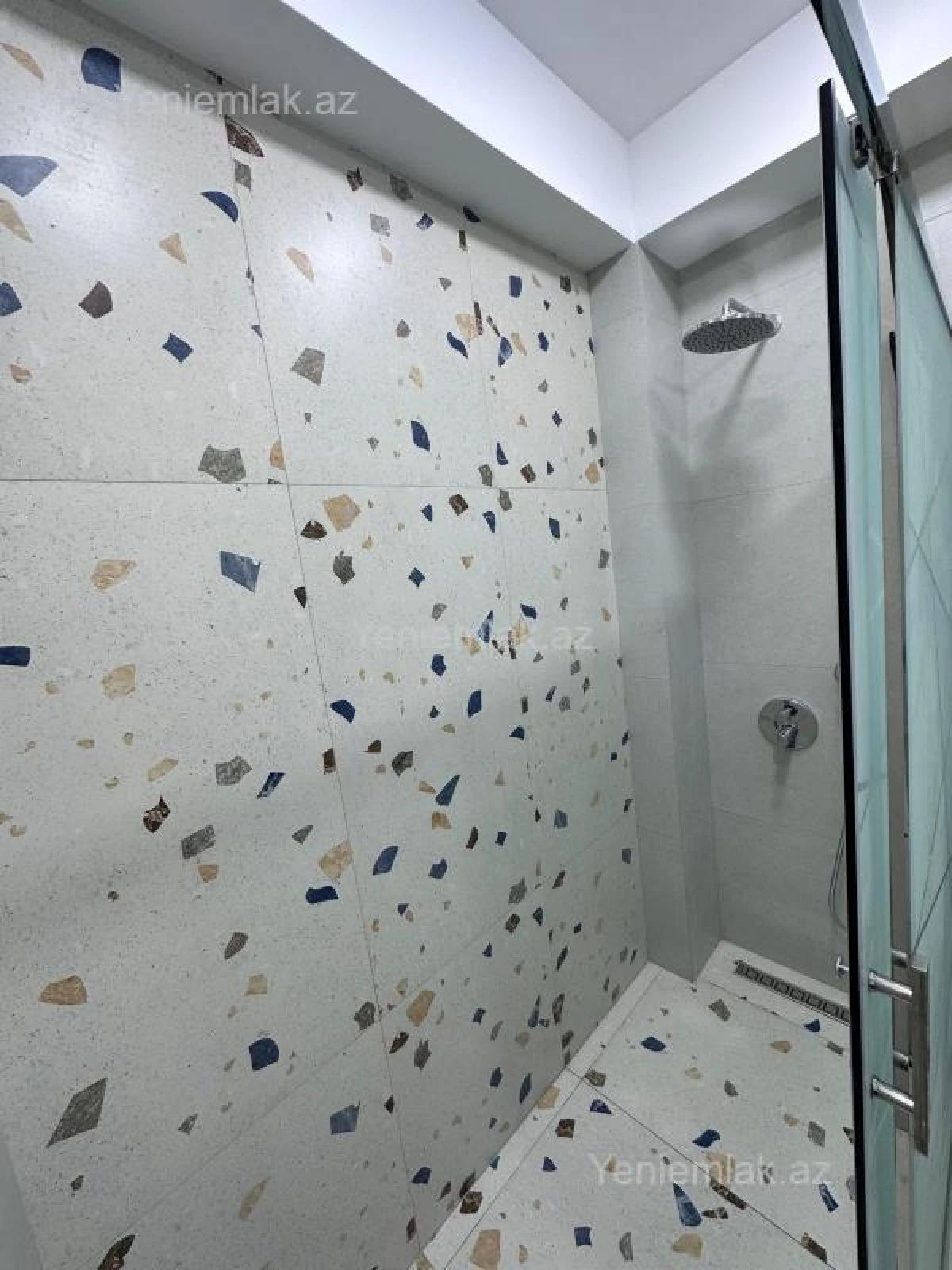 Satılır 2 otaqlı yeni tikili 54 m²