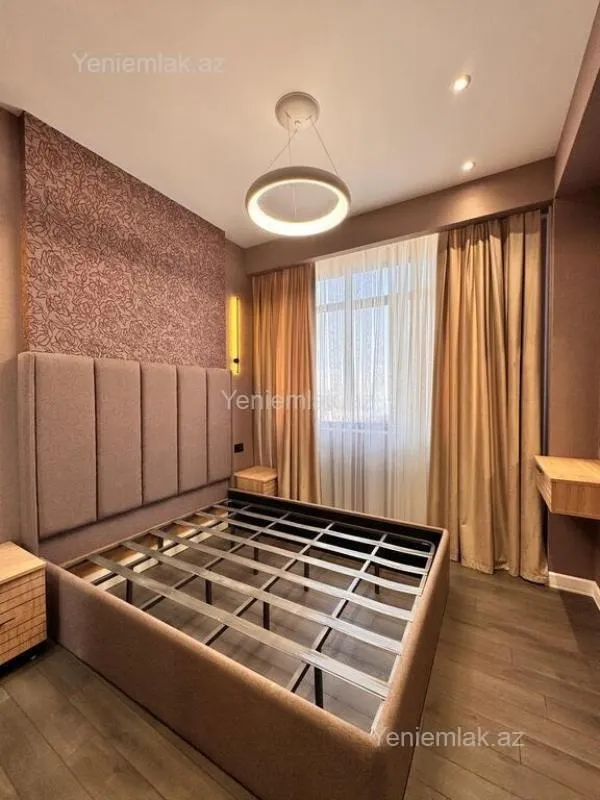 Satılır 2 otaqlı yeni tikili 65 m²