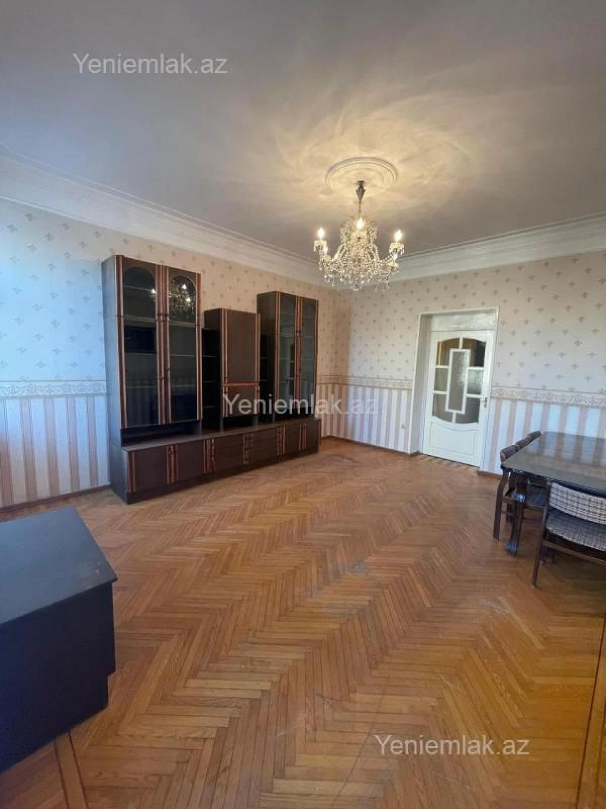 Satılır 3 otaqlı köhnə tikili 80 m²