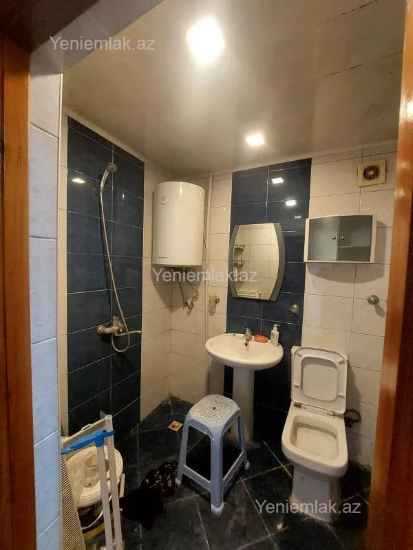 Satılır 1 otaqlı köhnə tikili 34 m²