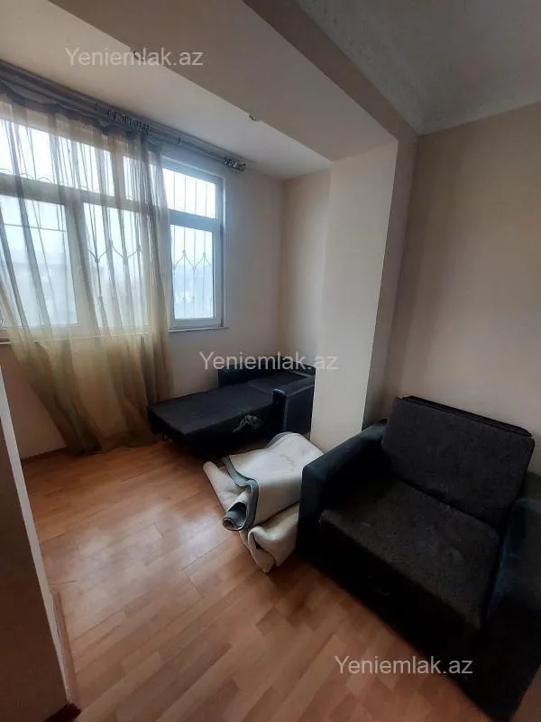 Satılır 1 otaqlı köhnə tikili 34 m²