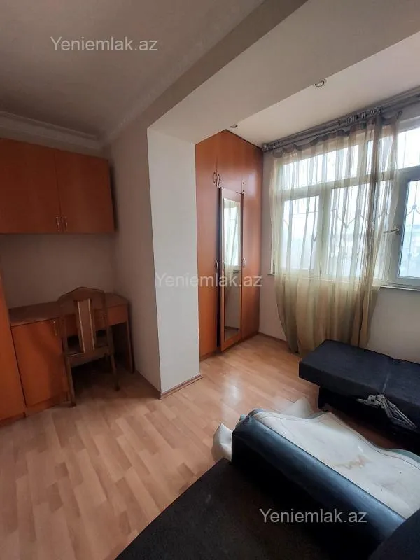 Satılır 1 otaqlı köhnə tikili 34 m²
