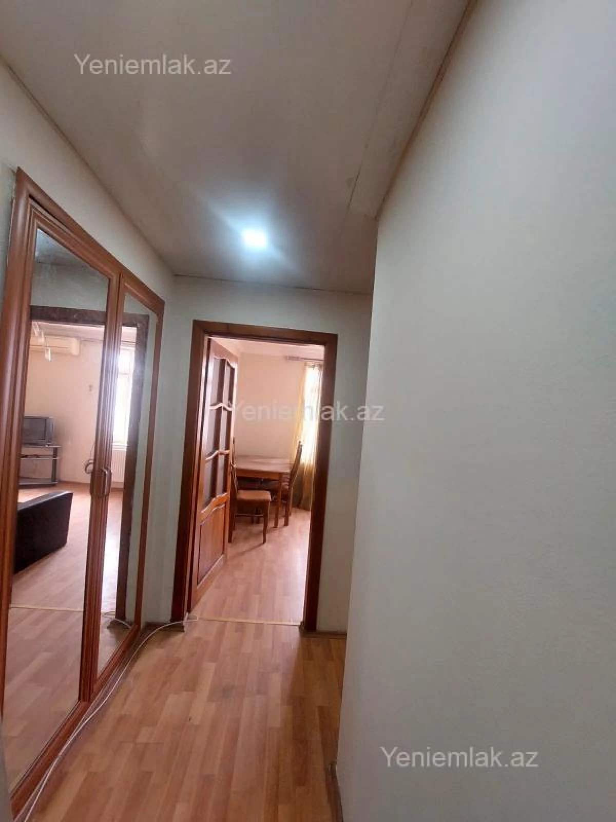 Satılır 1 otaqlı köhnə tikili 34 m²